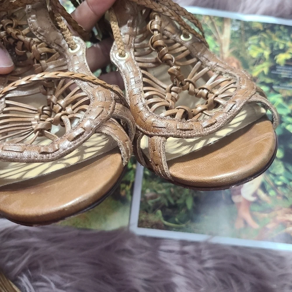 Dubai Heels - Picture 8 of 14